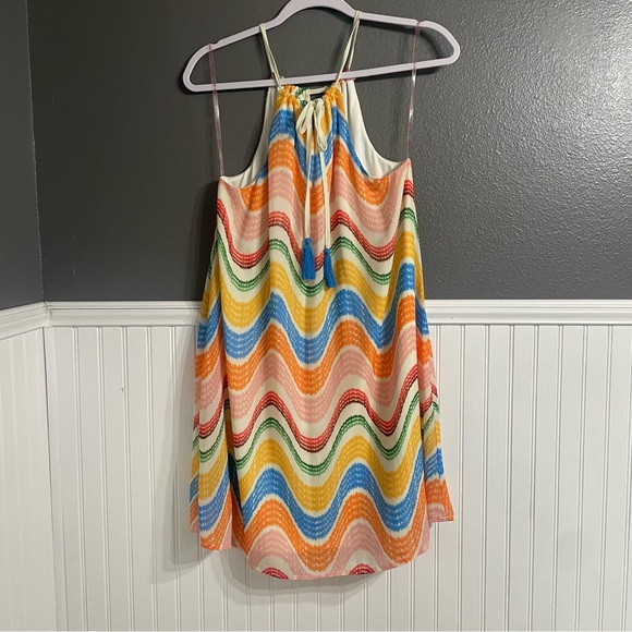 Colorful Wave Pattern Dress - Picture 2 of 4